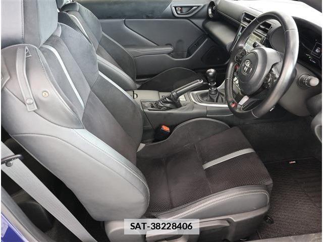 Toyota GR86 2024-07 7871379-12