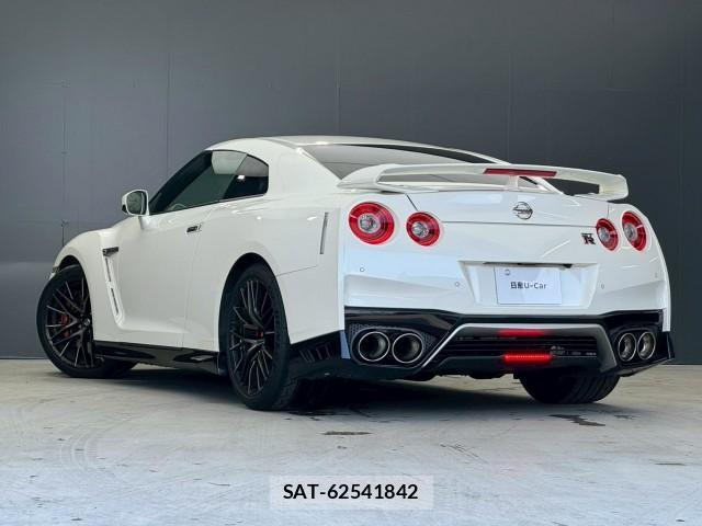 Nissan GT-R 2019-08 7871312-3