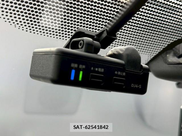 Nissan GT-R 2019-08 7871312-6