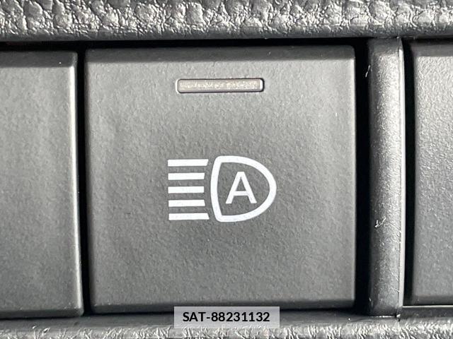 Toyota HARRIER HYBRID 2021-09 7868256-7