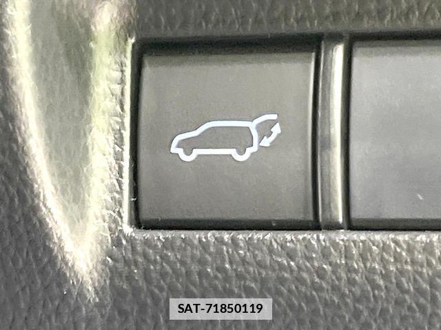 Toyota HARRIER 2021-06 7868214-5