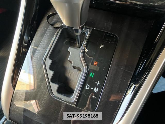 Toyota HARRIER 2018-02 7868551-16