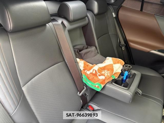 Toyota HARRIER 2022-08 7868647-11