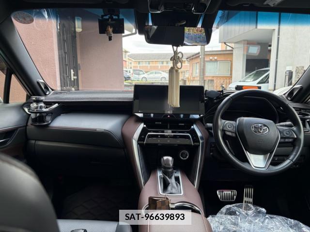 Toyota HARRIER 2022-08 7868647-14