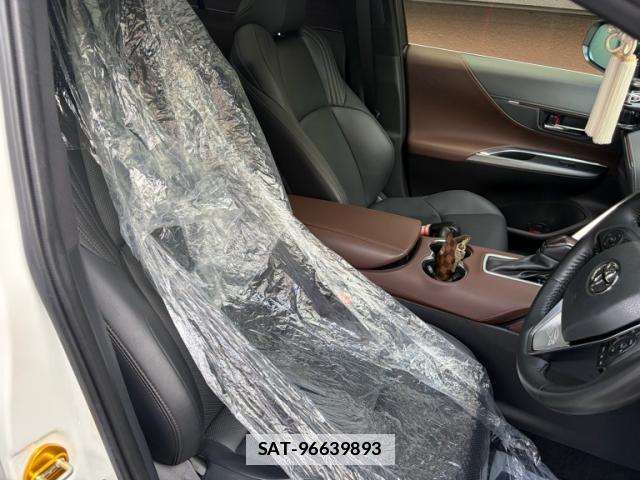 Toyota HARRIER 2022-08 7868647-18