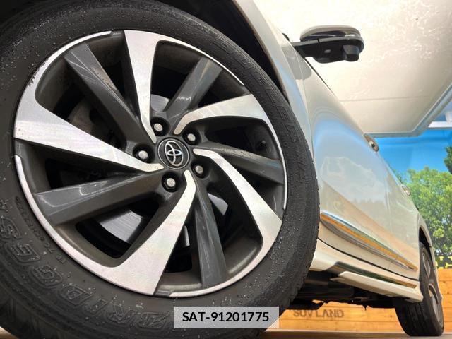 Toyota HARRIER 2017-08 7869283-12