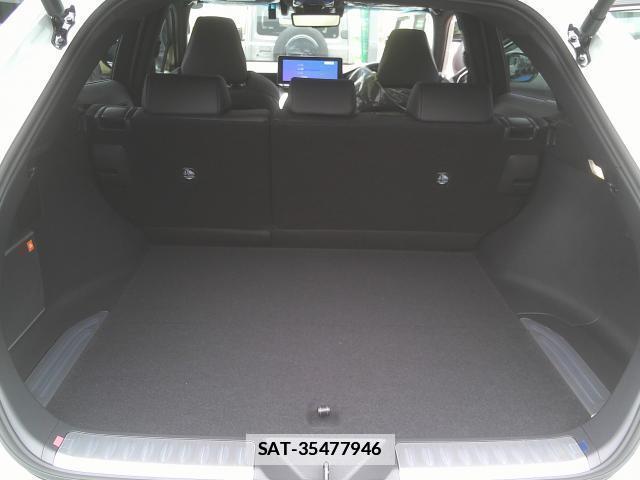 Toyota HARRIER 2026-03 7869616-17