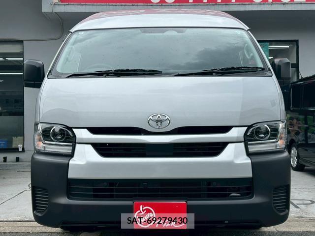 Toyota HIACE COMMUTER 2026-06 7871756-8