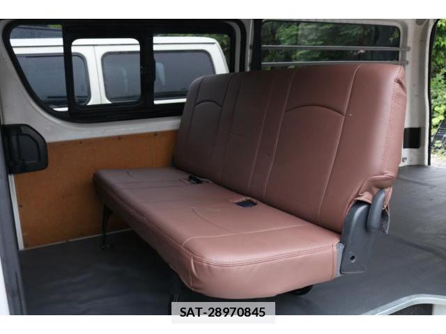 Toyota HIACE VAN 2017-10 7866888-17