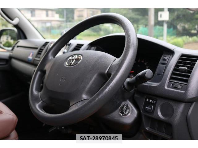 Toyota HIACE VAN 2017-10 7866888-9