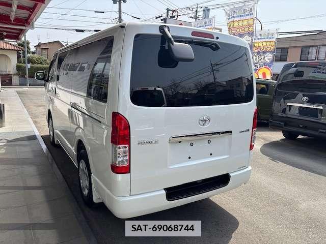 Toyota HIACE VAN 2016-11 7867787-3