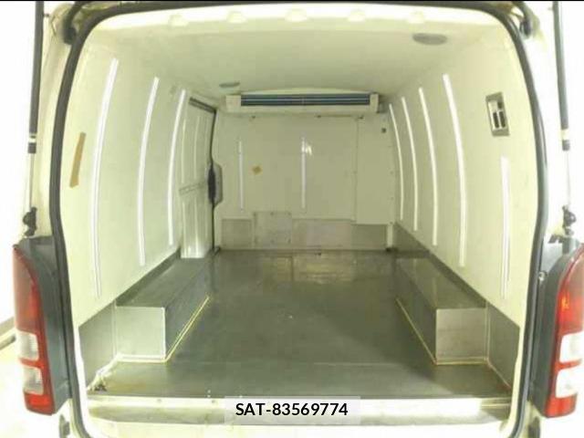 Toyota HIACE VAN 2015-09 7871251-2