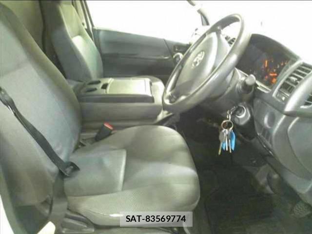 Toyota HIACE VAN 2015-09 7871251-3