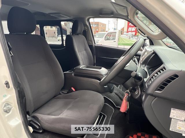 Toyota HIACE VAN 2014-03 7872053-17