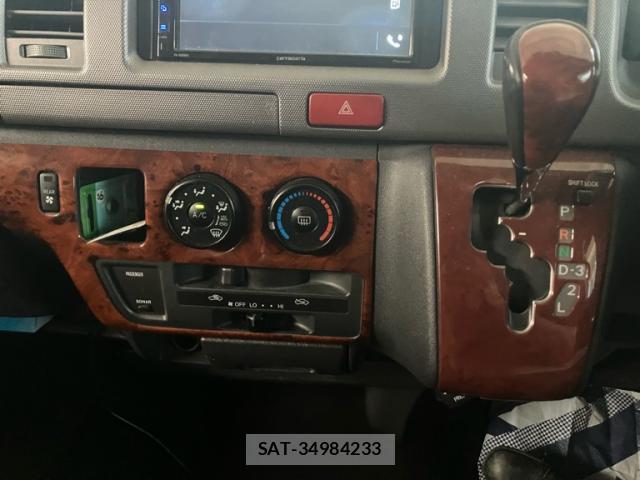Toyota HIACE VAN 2004-09 7872322-19