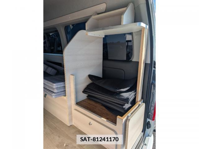 Toyota HIACE WAGON 2024-02 7867495-6