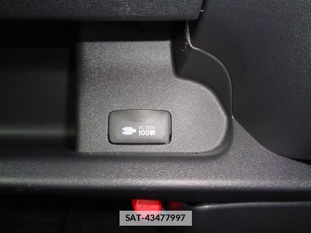 Toyota HIACE WAGON 2024-02 7872674-16