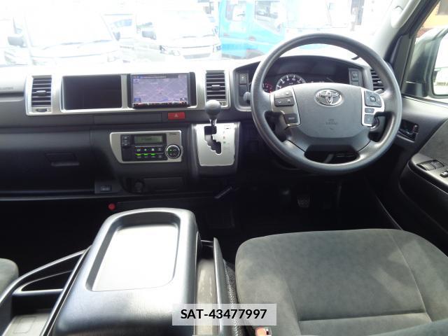 Toyota HIACE WAGON 2024-02 7872674-2