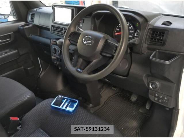Daihatsu HIJET CARGO 2022-06 7872236-2