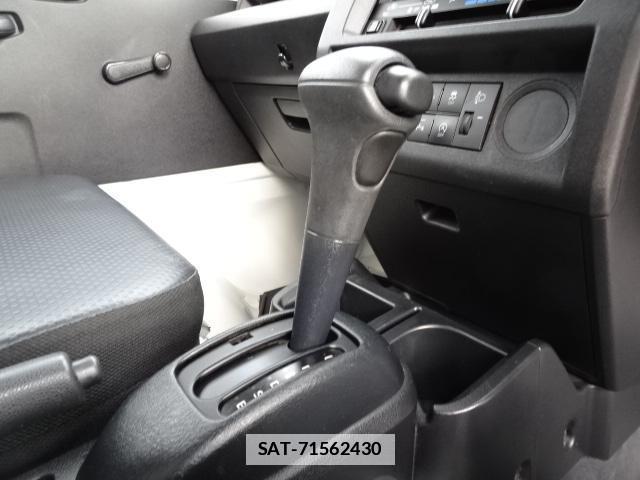 Daihatsu HIJET TRUCK 2022-05 7867614-15