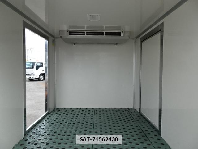 Daihatsu HIJET TRUCK 2022-05 7867614-6