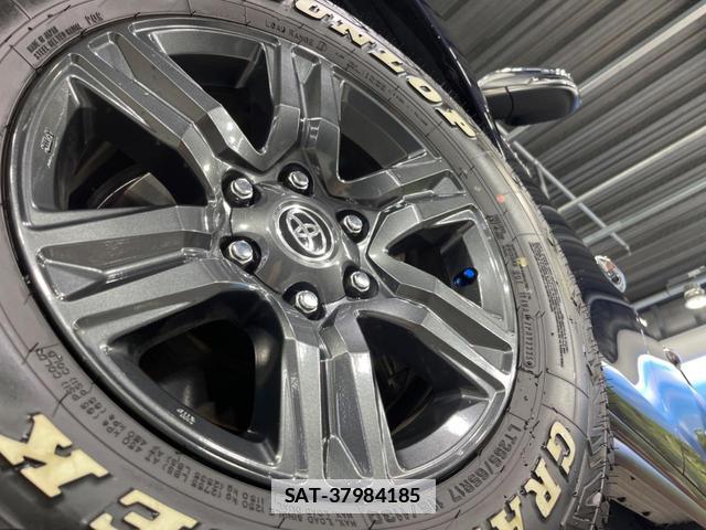 Toyota HILUX 2022-08 7867933-13