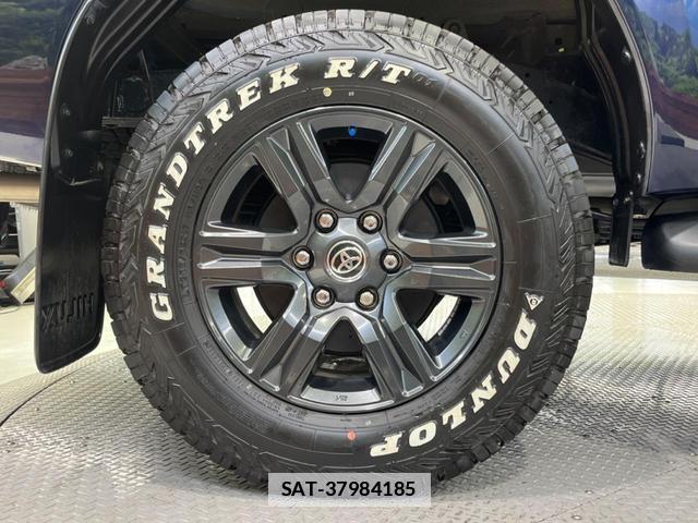 Toyota HILUX 2022-08 7867933-4