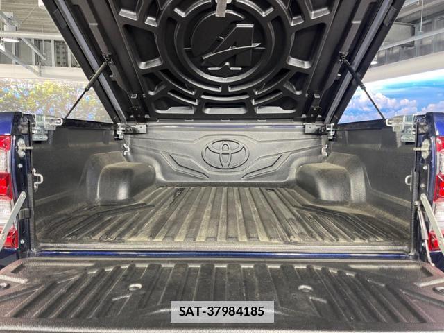 Toyota HILUX 2022-08 7867933-5