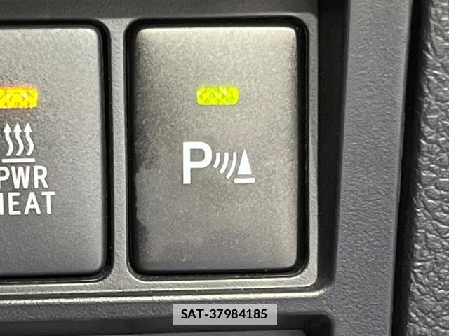 Toyota HILUX 2022-08 7867933-8