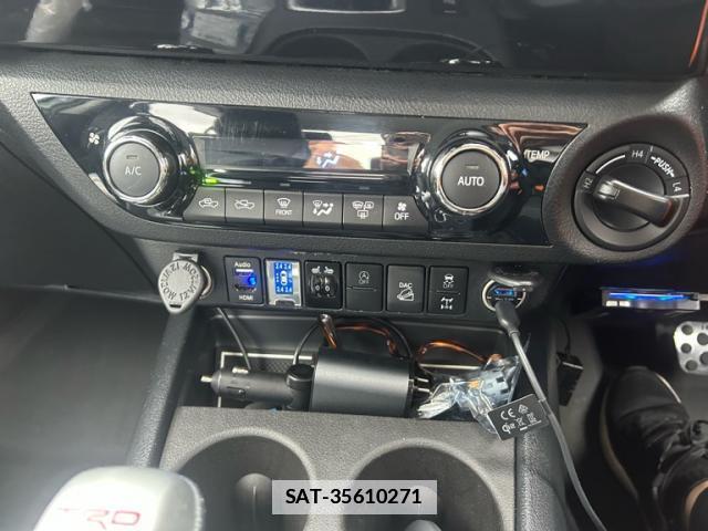 Toyota HILUX 2020-09 7868507-11