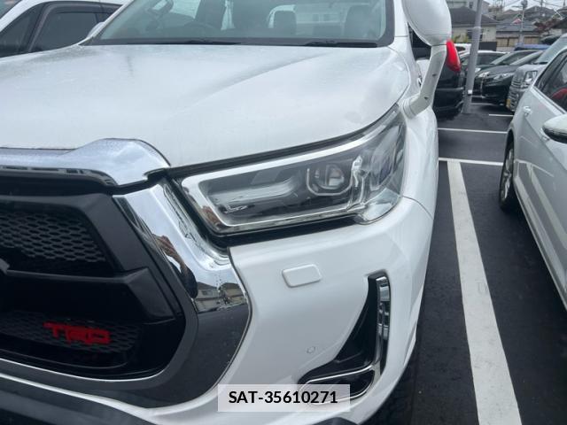 Toyota HILUX 2020-09 7868507-13