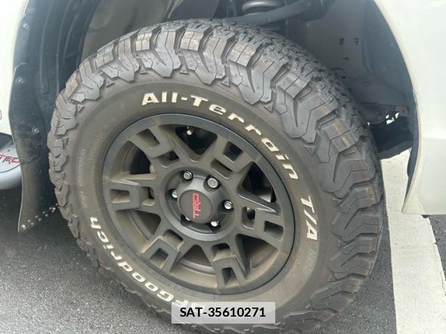 Toyota HILUX 2020-09 7868507-3