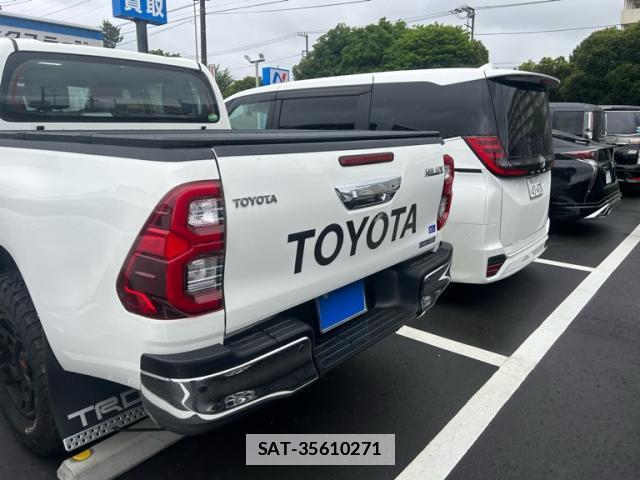 Toyota HILUX 2020-09 7868507-7