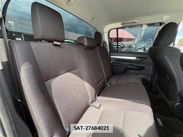 Toyota HILUX 2021-06 7870480-16