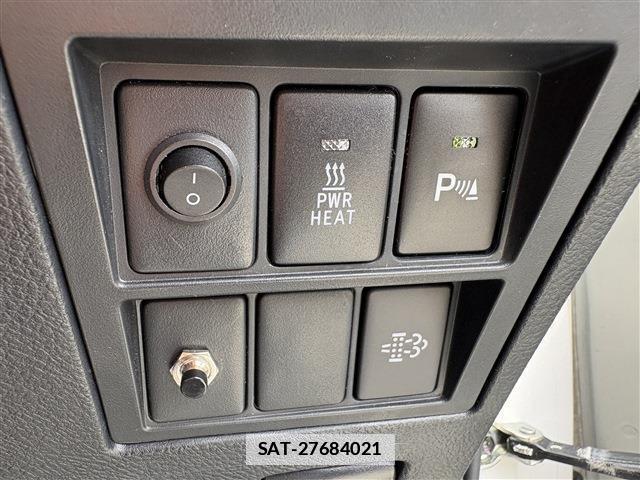 Toyota HILUX 2021-06 7870480-8