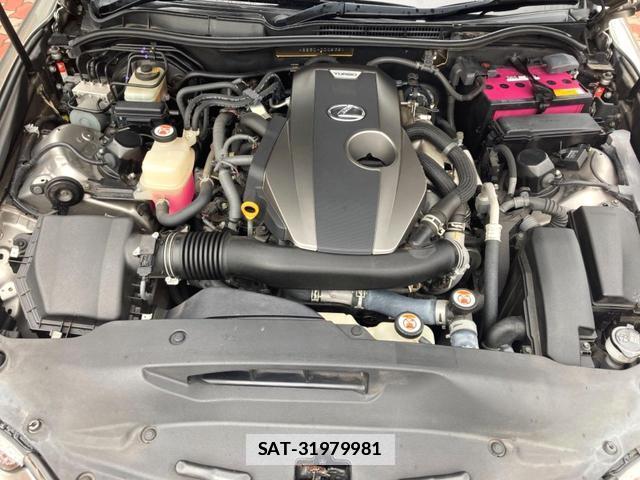 Lexus IS 2018-02 7868343-17