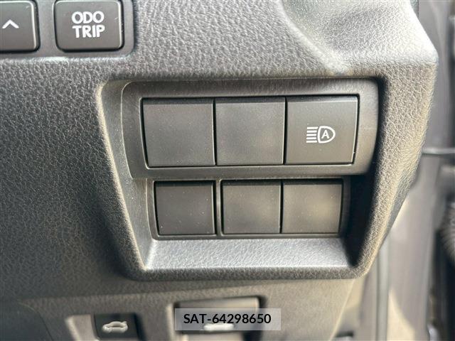 Lexus IS 2021-06 7871475-19