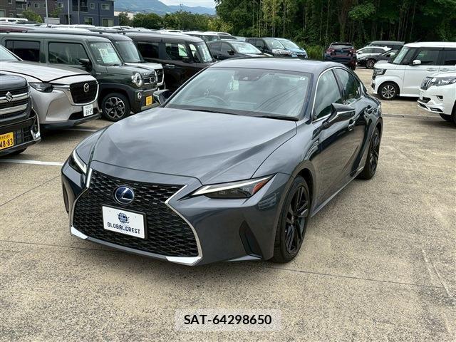 Lexus IS 2021-06 7871475-9