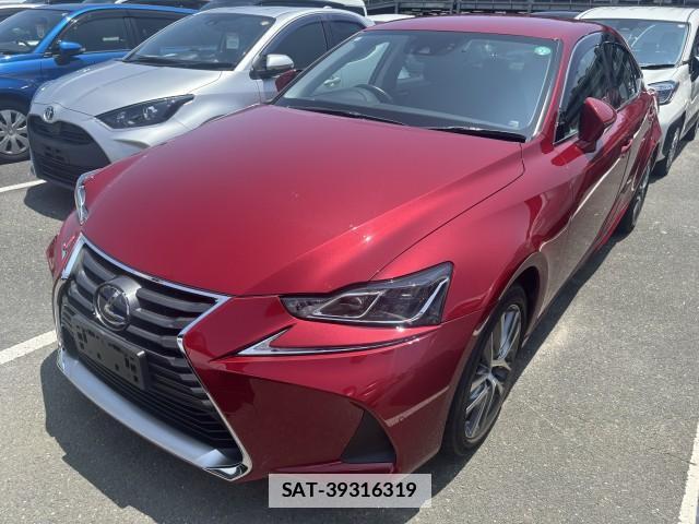 Lexus IS 2017-07 7871691-0