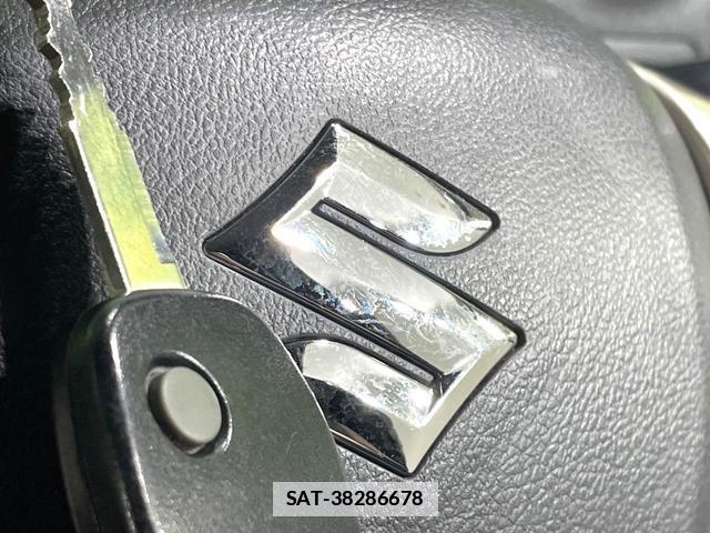Suzuki JIMNY 2017-03 7868297-6