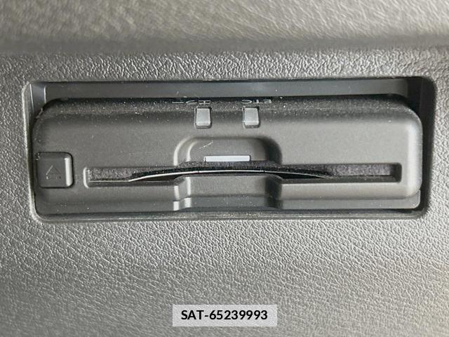 Nissan KICKS 2021-01 7867951-6