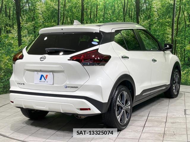Nissan KICKS 2021-06 7869232-16