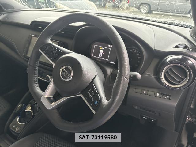 Nissan KICKS 2021-03 7872606-2
