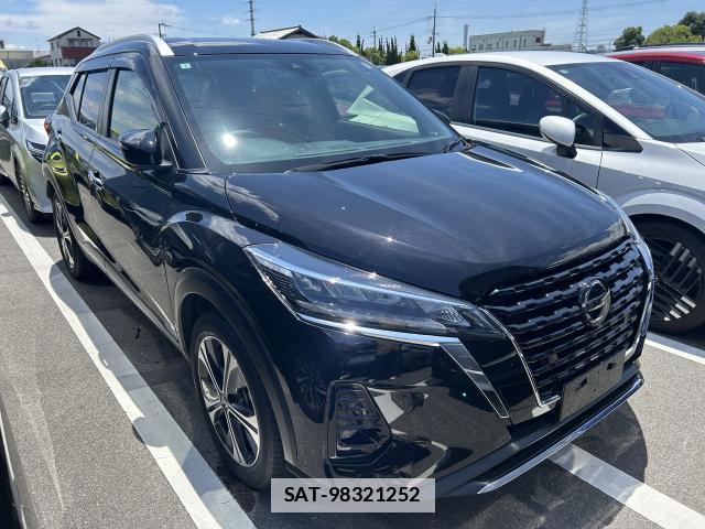 Nissan KICKS 2021-07 7872630-0
