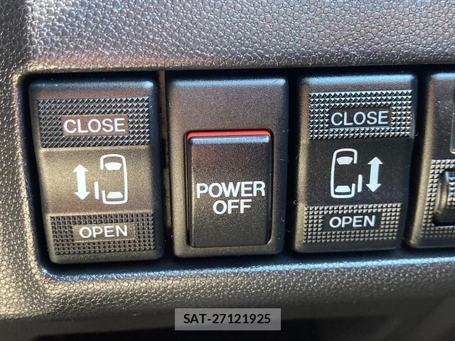 Nissan LAFESTA 2015-04 7869903-10