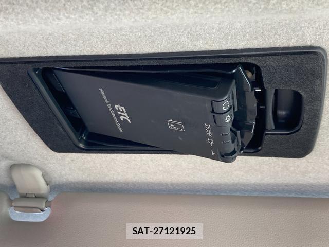 Nissan LAFESTA 2015-04 7869903-11