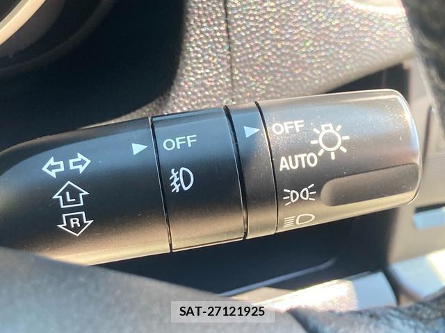 Nissan LAFESTA 2015-04 7869903-16
