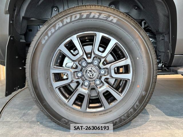 Toyota Land Cruiser 250 2024-10 7871586-13