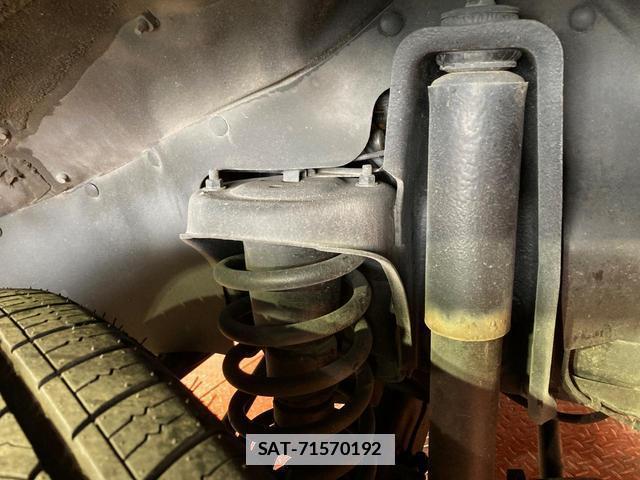 Toyota Land Cruiser 70 2015-02 7867406-19