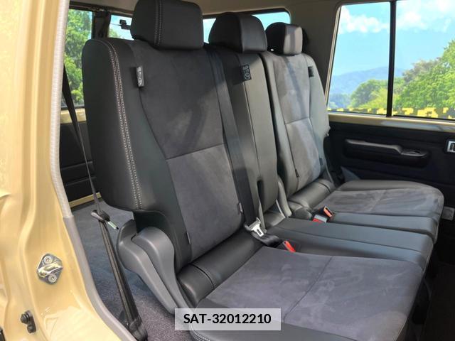 Toyota Land Cruiser 70 2025-05 7869272-8